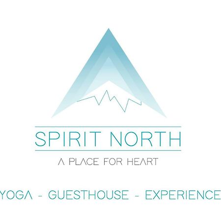 Spirit North Guesthouseフーサヴィーク エクステリア 写真